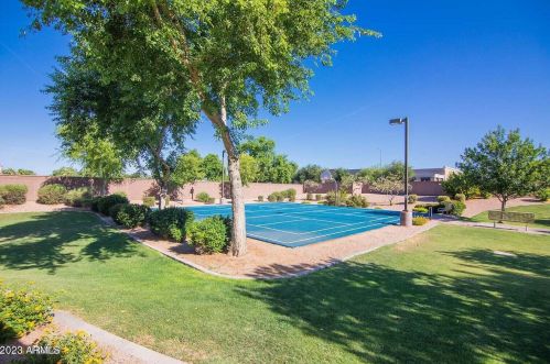 4310 Jasmine Dr, Chandler AZ 85249-5153 exterior