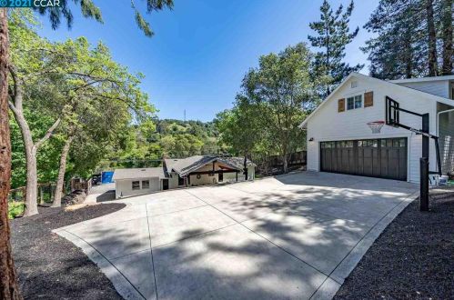 392 Moraga Way, Orinda CA  94563-3805 exterior