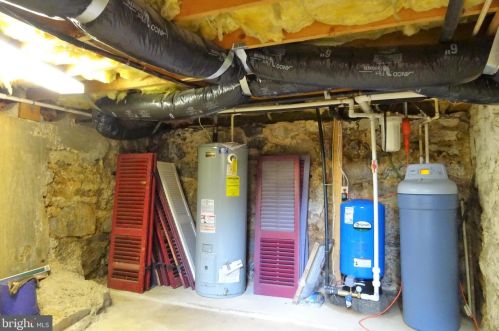 1817 Buchanan Trl, Upton PA  17225-9514 exterior