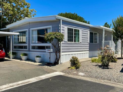 67 Brier Pl, Santa Rosa, CA 95409-4139