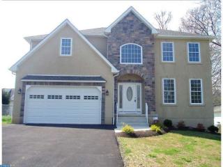 136 Samuel St, Langhorne, PA 19053-4158