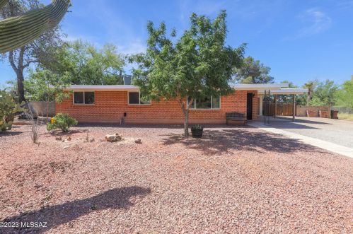 1505 Hudson Pl, Tucson, AZ 85704-1538