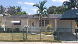 30 14th St, Dania Beach FL  33004-4237 exterior