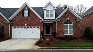 18 Hines Park Ln, Greensboro, NC 27455-9338