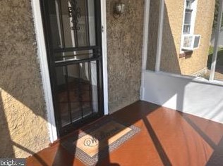 202 Paris Ave, Gloucester NJ  08030-2525 exterior