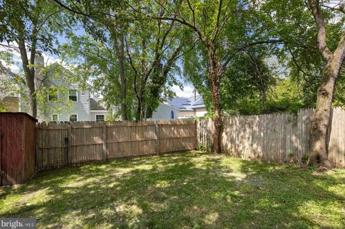 20 Hamilton St, Auburn NJ  08085-1523 exterior