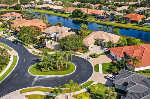 5100 Post Oak Ln, Naples FL  34105-4526 exterior