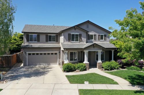 4651 Ashbrook Ln, Turlock, CA 95382-7304
