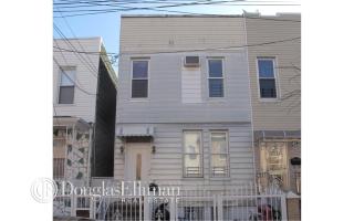 21 Hemlock St, Brooklyn, NY 11208-1520
