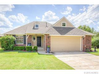 3005 Lincoln Rd, Bartlesville, OK 74006-6436