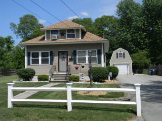 12 Benson Ave, Nashua, NH 03060-4720