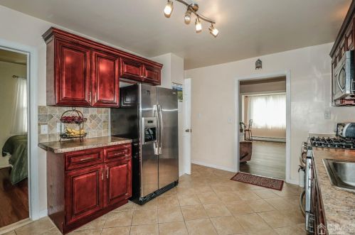 229 Delmore Ave, South Plainfield NJ  07080-3207 exterior