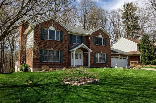 211 Bradford Dr, Milford, OH 45150-1841