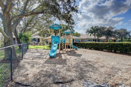 2464 Coral Trace Pl, Delray Beach FL  33445-3425 exterior