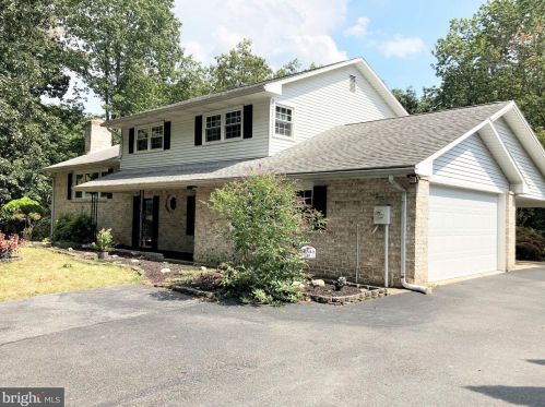 210 Union Hall Rd, Carlisle, PA 17013-8387