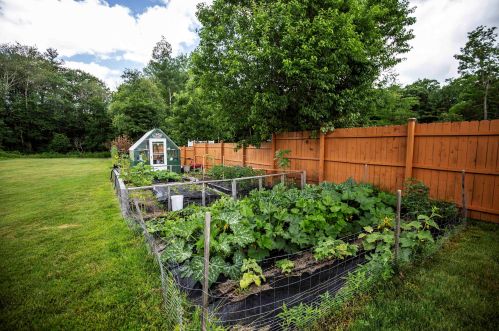 7 Olesen Rd, Derry NH 03038-4847 exterior