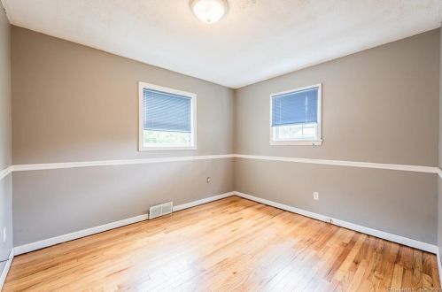 3 Robin St, Waterford CT  06385-2111 exterior