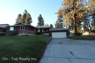 211 Cascade Way, Spokane WA  99208-6005 exterior