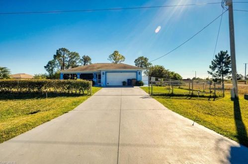 214 Pullman St, Lehigh Acres, FL 33974-0455