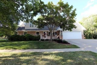 6212 Mansfield Dr, Greendale, WI 53129-1225
