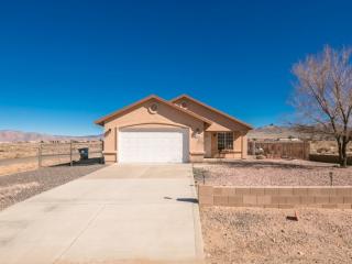 10058 Concho Dr, Kingman, AZ 86401-8167