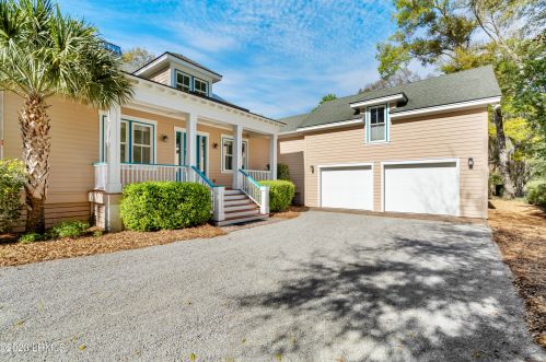 7 Sedgewick Pl, Beaufort, SC 29907-2710