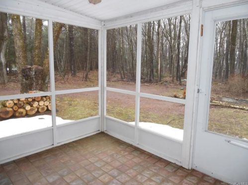 26 Mongaup Rd, Monticello NY  12701-4608 exterior