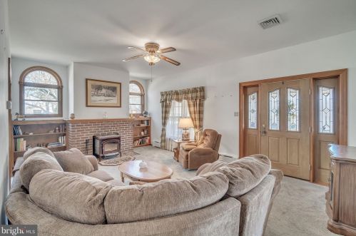 324 Pennbrook Ave, Lansdale, PA 19446-3213