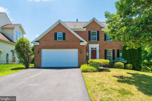 10637 Rembert Ct, Gainesville, VA 20155-3406