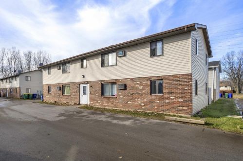 2068 Imperial Ln, Green Bay WI 54302-3775 exterior