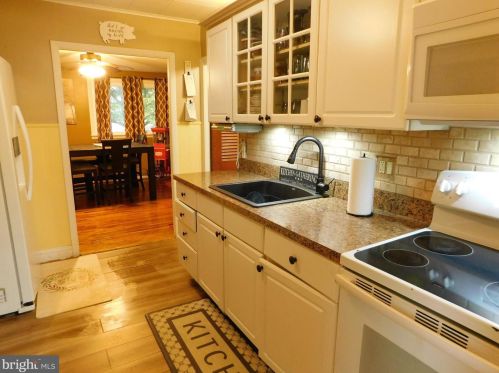 426 Chelsea Rd, Fairless Hills, PA 19030-2306