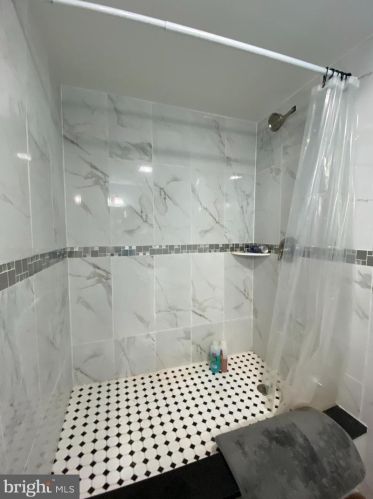 1440 17th St, Philadelphia PA  19146-4715 exterior