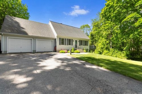 20 Long Society Rd, Norwich, CT 06365-8411
