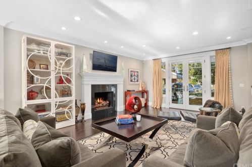 1921 Windward Ln, Newport Beach CA  92660-3816 exterior