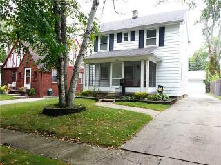 3751 Stannard Dr, Toledo, OH 43613-4713