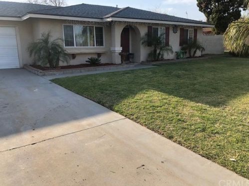 718 Idyllwild Ave, Rialto CA  92376-4816 exterior