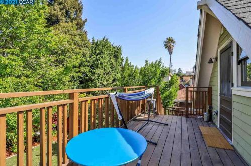 4171 Howe St, Oakland CA  94611-5117 exterior