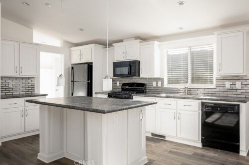 32644 Rome Hill Rd, Lake Elsinore, CA 92530-6248