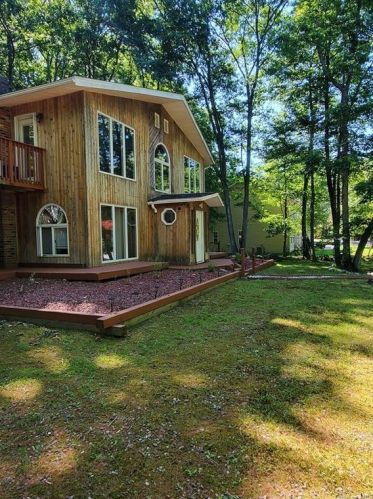33 Buckingham Cir, Rock Hill, NY 12775-6332
