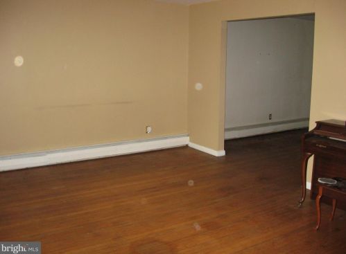 2747 Lantern Ln, Norristown, PA 19403-2240