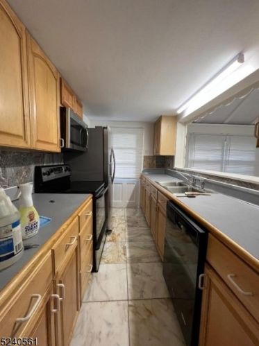 47 Hillside Rd, Sparta NJ  07871-2013 exterior