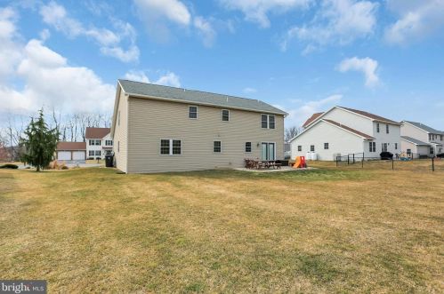 60 Independence Dr, Lees Cross Roads PA  17257-8225 exterior