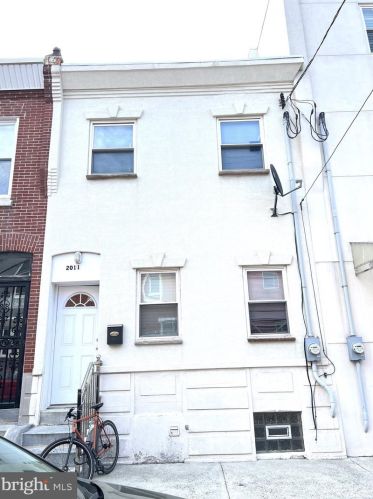 2011 6th St, Philadelphia, PA 19122-1413