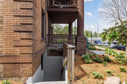 1926 Aldrich Ave, Minneapolis MN  55403-3123 exterior