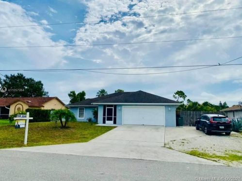 2580 54th St, Naples, FL 34116-7518