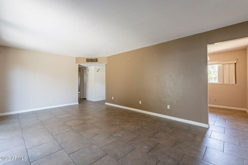 6836 13 Pl, Phoenix AZ 85042-5408 exterior