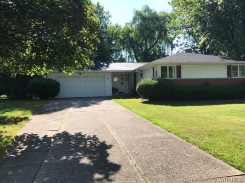 73 Colony Ct, Buffalo, NY 14226-3507