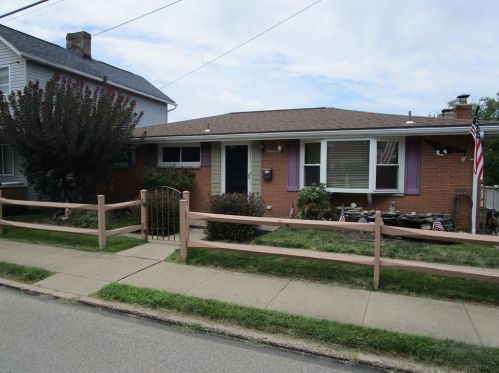 2308 Cleveland St, Mckeesport, PA 15132-5717