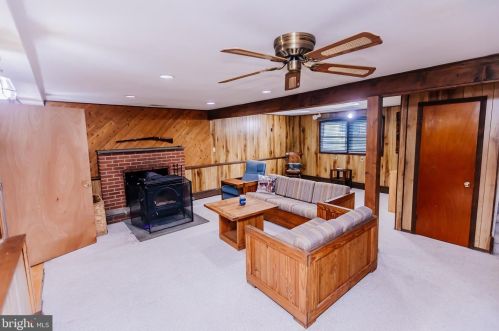 223 Meadow Dr, Yardley PA  19067-1311 exterior