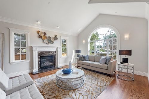 1916 Hull Ave, Redwood City CA  94061-3315 exterior